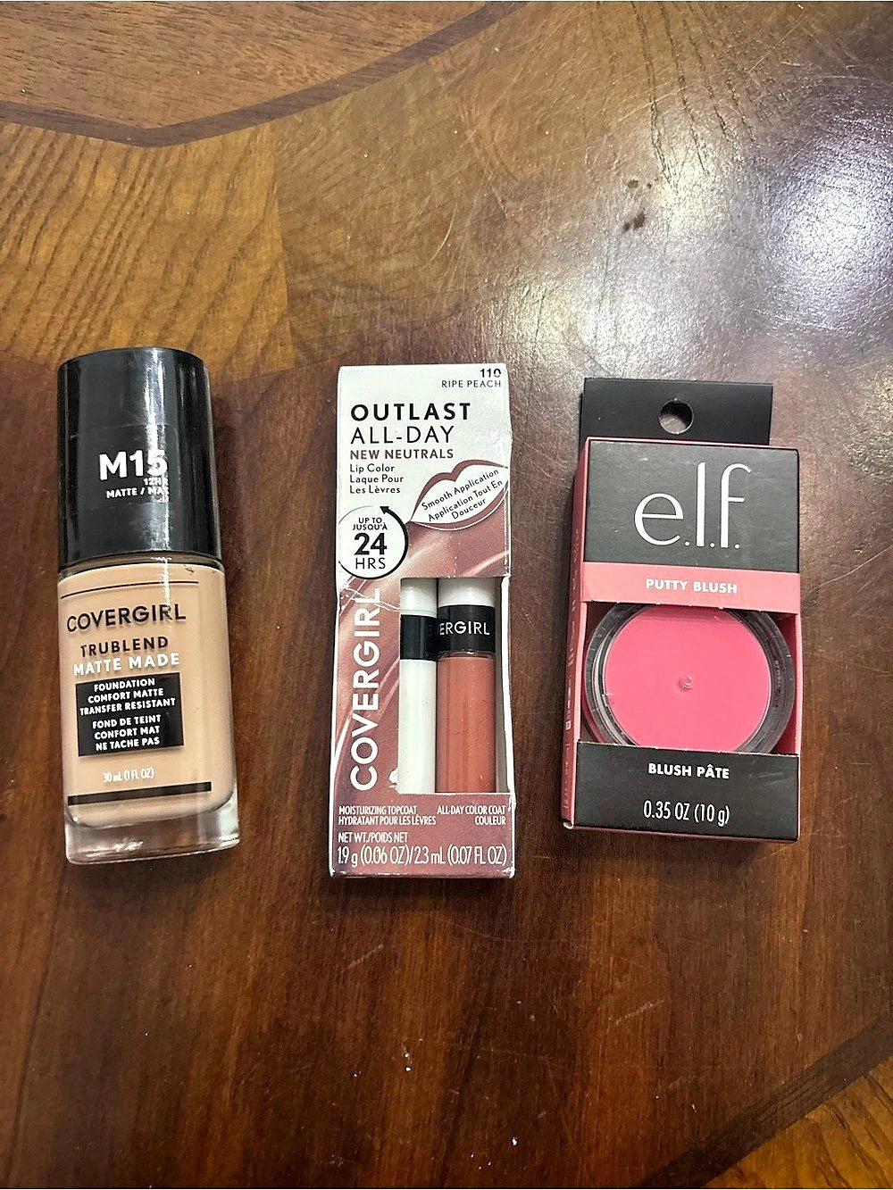 Covergirl TruBlend Matte Made Liquid Foundation Makeup Bundle